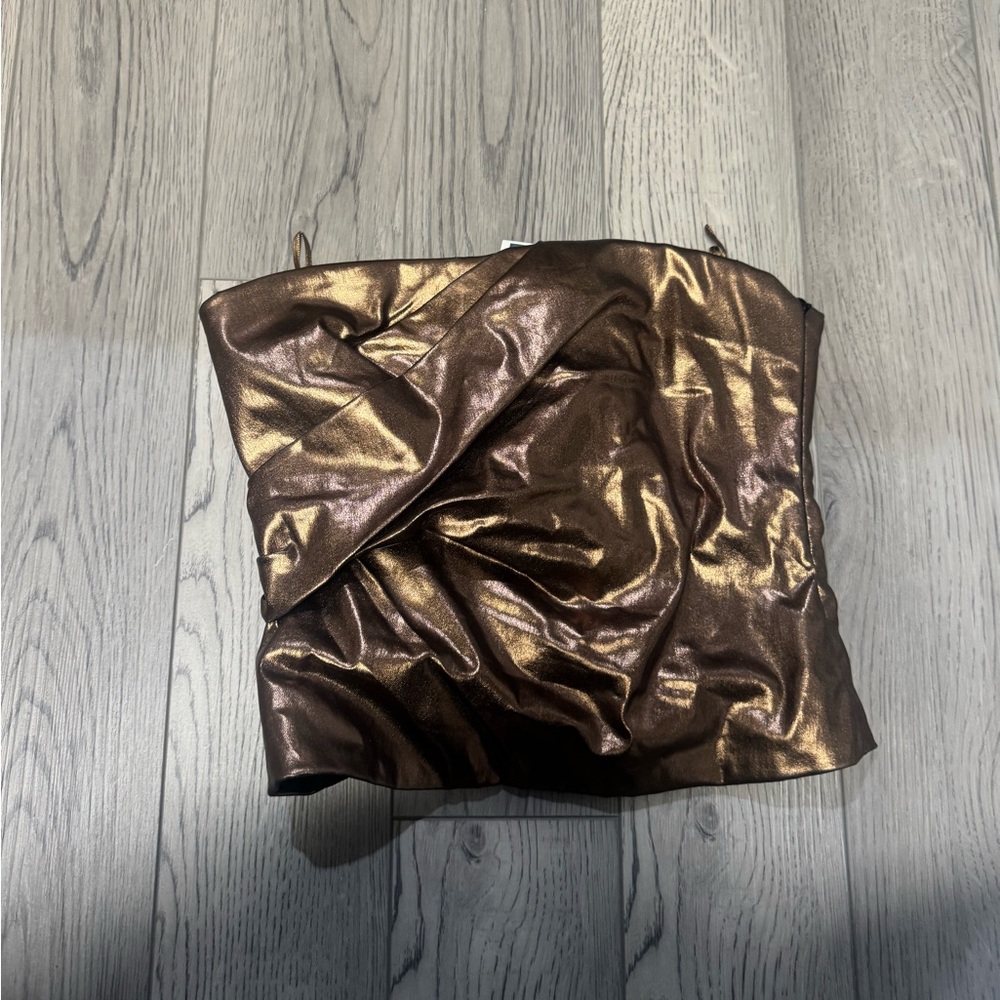 Metallic Bronze Strapless Top from zaes